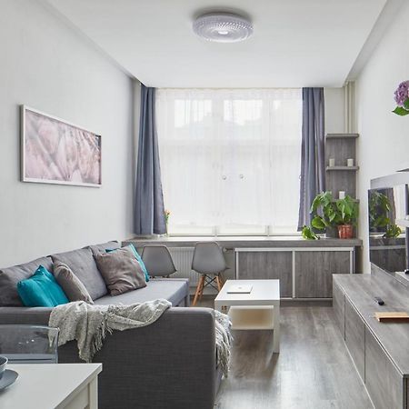Minimalist Apartment On Wenceslas Square By Prague Days Екстер'єр фото