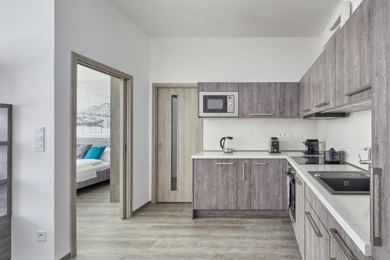 Minimalist Apartment On Wenceslas Square By Prague Days Екстер'єр фото